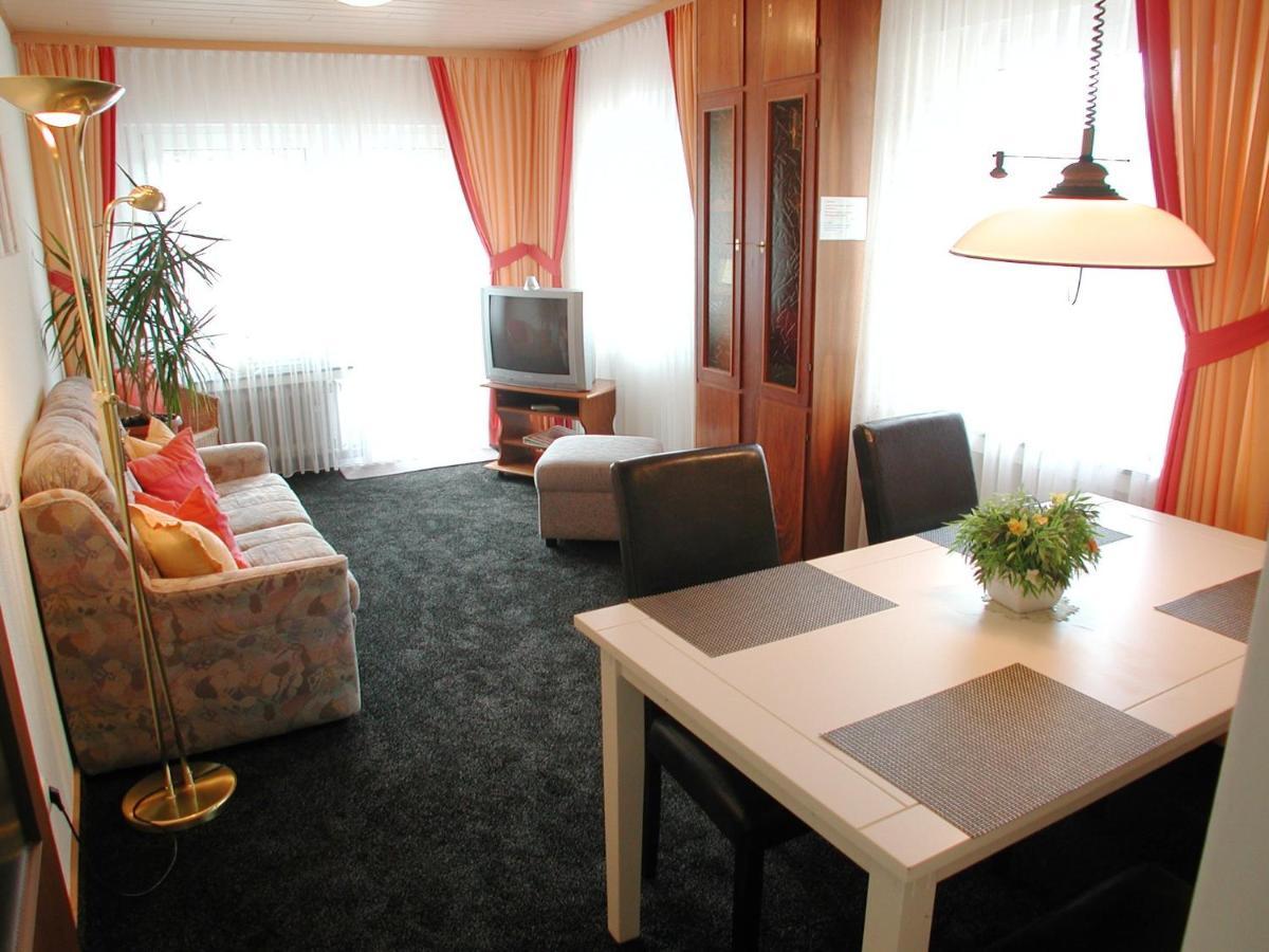 קוכם Ferienwohnungen Haus Zur Linde חדר תמונה